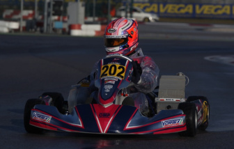 THE WINNING KOSMIC KART