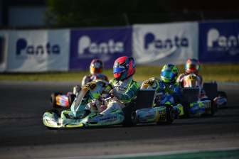 Manetti Motorsport attacks at night