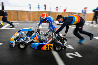 Mark Kastelic fights in Sarno!