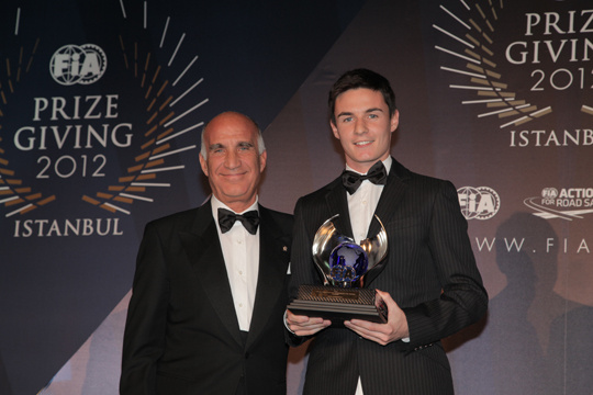 Camponeschi awarded by FIA and by the Golden Helmet of Autosprint