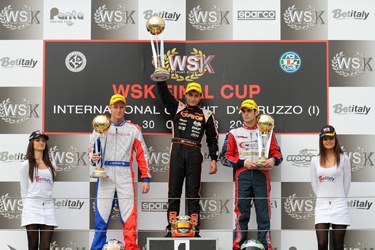 CRG-MAXTER WINS THE WSK FINAL CUP THANKS TO MIRKO TORSELLINI IN KZ2 ON THE INTERNATIONAL CIRCUIT OF ABRUZZO IN ORTONA (ITALY)
