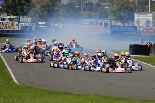 Even DKM race in Oschersleben