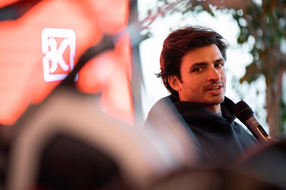 Sainz: «A piece of advice for Hamilton? Come drive my karts..»