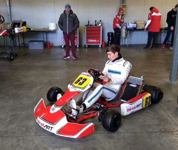 Russell "back" in kart to get ready for F1.