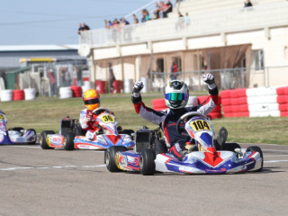 J.Gonzalez (Junior)