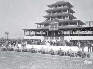 B&S history: this photo was taken in 1934 on the front straightaway of the Indianapolis Motor Speedway. It gives you an idea about how long Briggs & Stratton have been a part of amateur motorsports. These scaled Midgets were build by Erwin ‘Cannonball’ Baker who saw the importance of having a feeder youth ladder system.