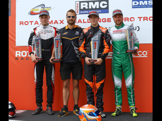 DD2 Podium ©Hellofoto_