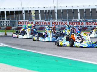 Junior_heat racing © photo Nina Meggar