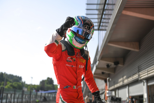 Kimi takes it all