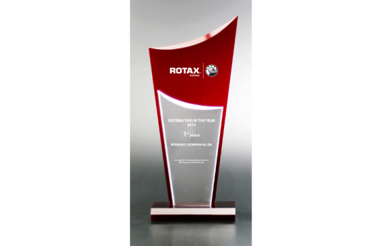 Korridas e Kompanhia awarded Rotax kart distributor of the year 2015