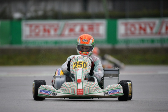 The bad weather complicates the first round of the WSK Super Master Series